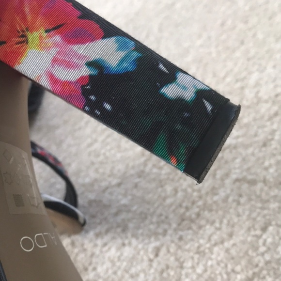 Strappy heels - Picture 5 of 5